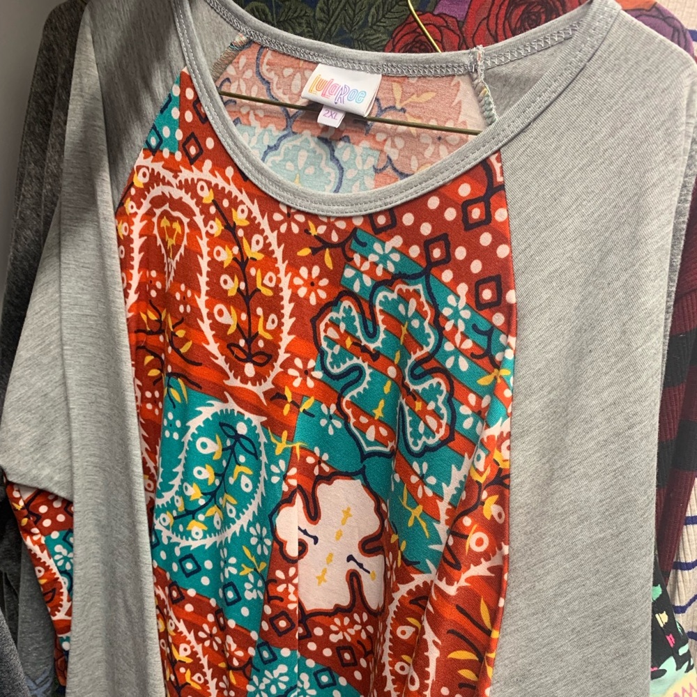 Lularoe - Picture 3 of 6